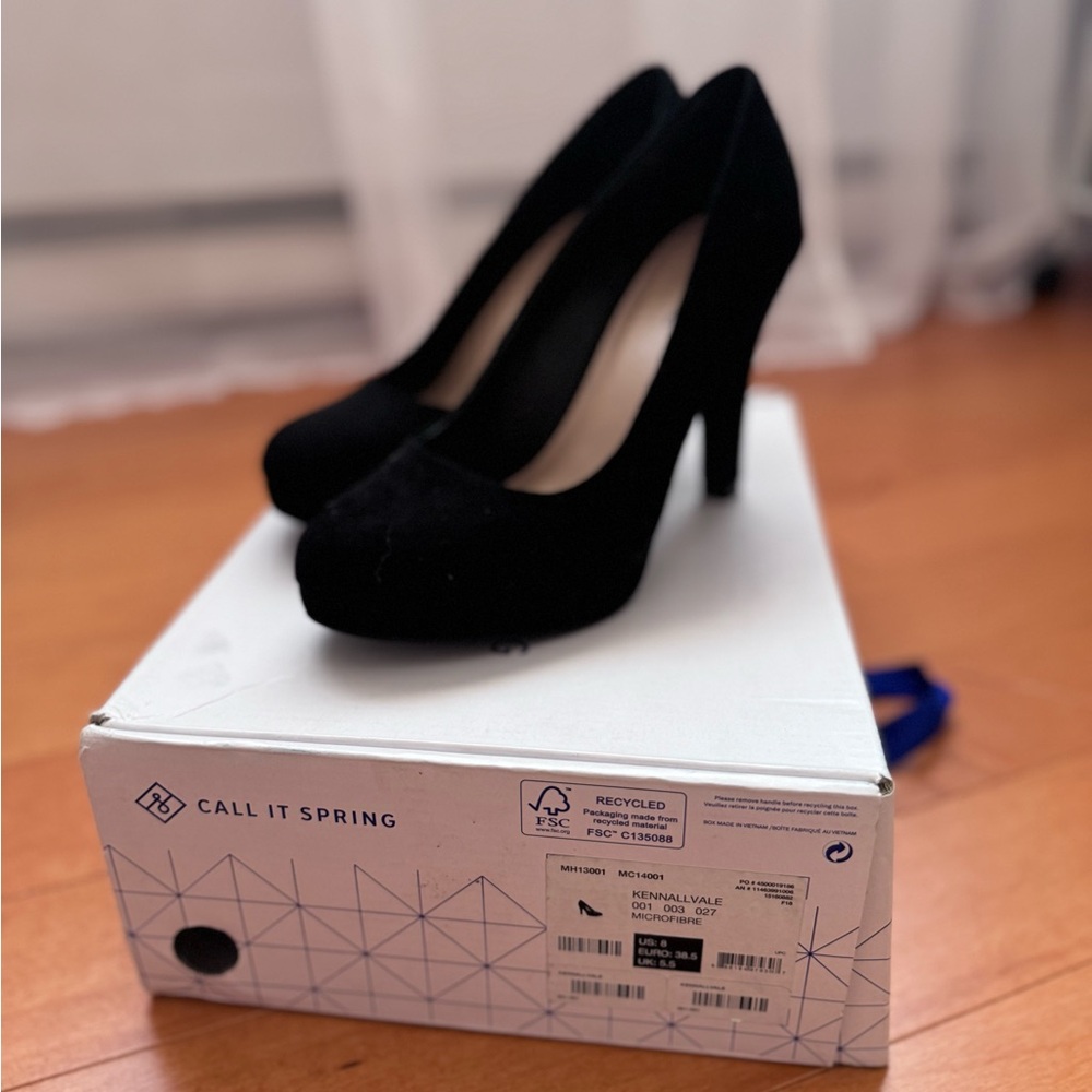 🎀CALL IT SPRING🎀 suede heels 8